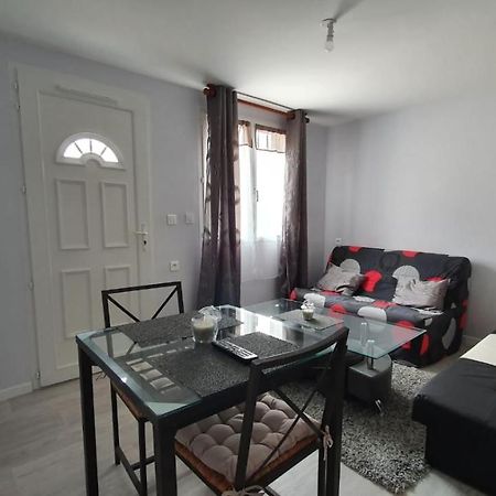 Appartement Neuf Dans Maison Villargondran Екстериор снимка