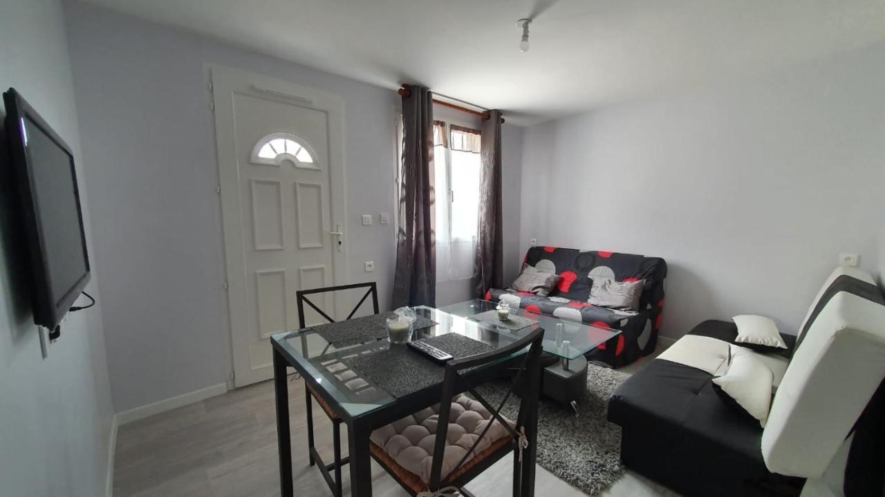 Appartement Neuf Dans Maison Villargondran Екстериор снимка